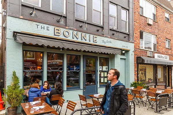 Rented by MNS | media 10