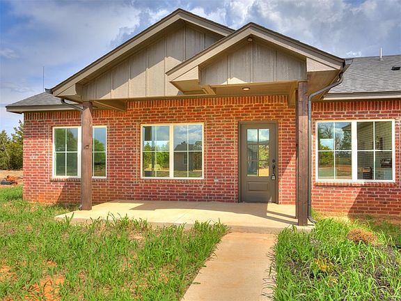 3rd image of 10190 S Meadows Ln