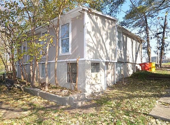 4th image of 1106 W Orchard St