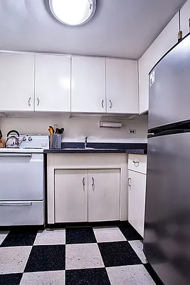 Sold by The Bamberger Group | media 5