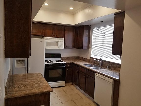 Spacious kitchen