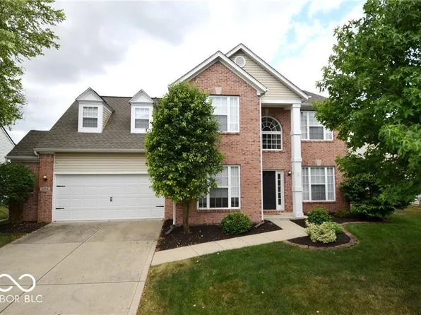 6255 Canterbury Dr, Zionsville, IN 46077