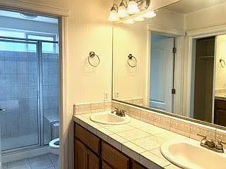 Donita Dr — Photo 9