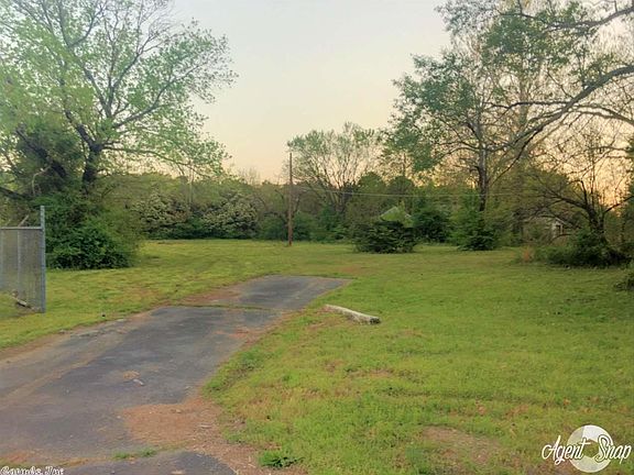 5th image of 4201 Redding Ln