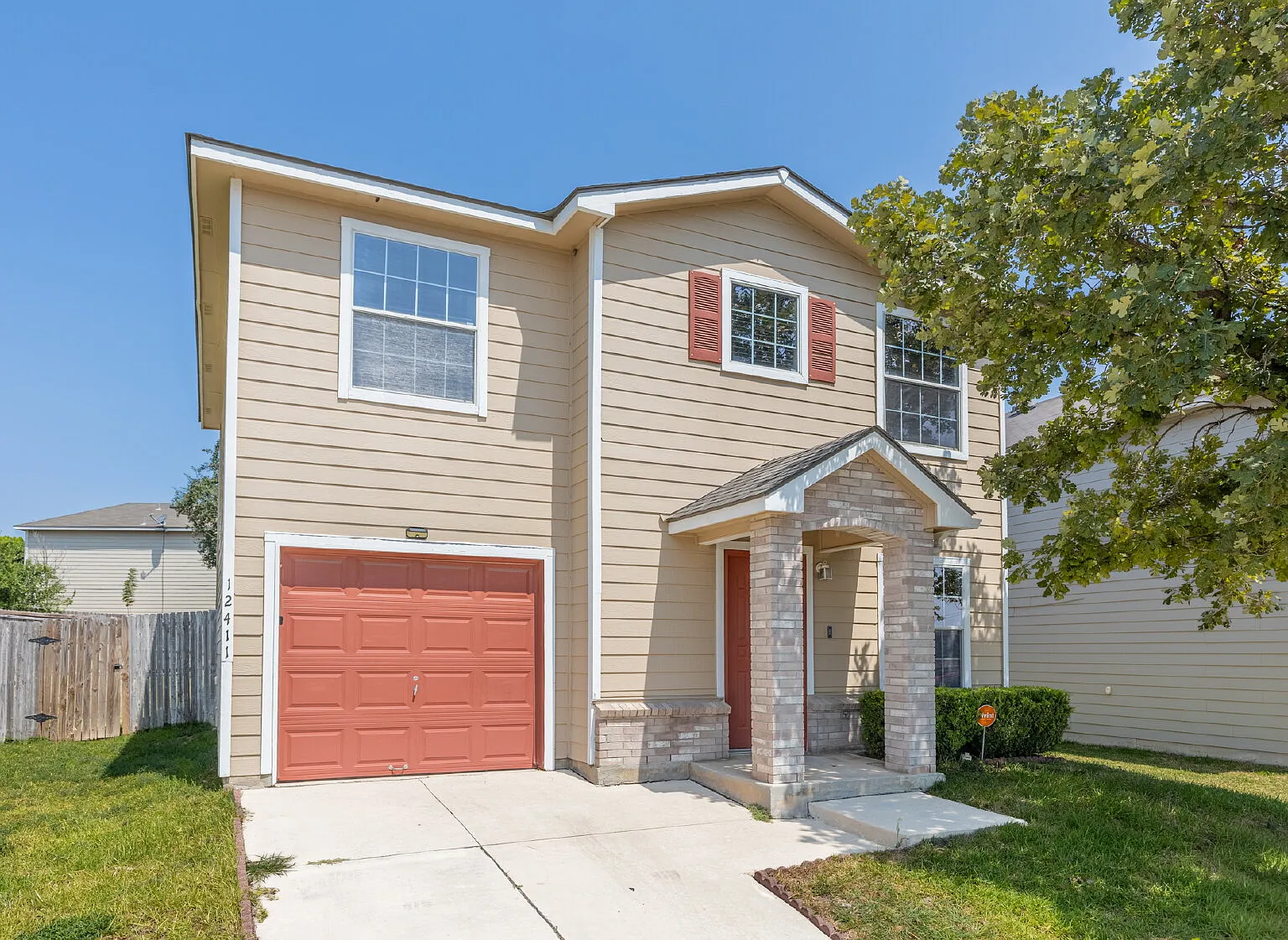 3 bed, 2.5 bath, 1507 sqft, $1,600 — Photo 2