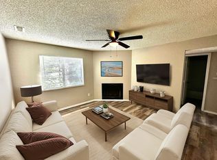 1059 Mazatlan Cir #C, Colorado Springs, CO 80910