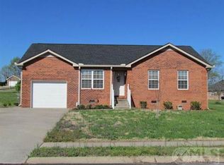 106 Bonnie Oak Dr, Lebanon, TN 37087
