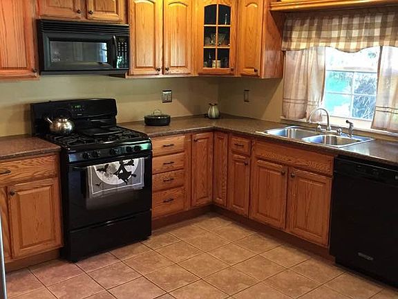 4th image of 817 N Cherry Ln