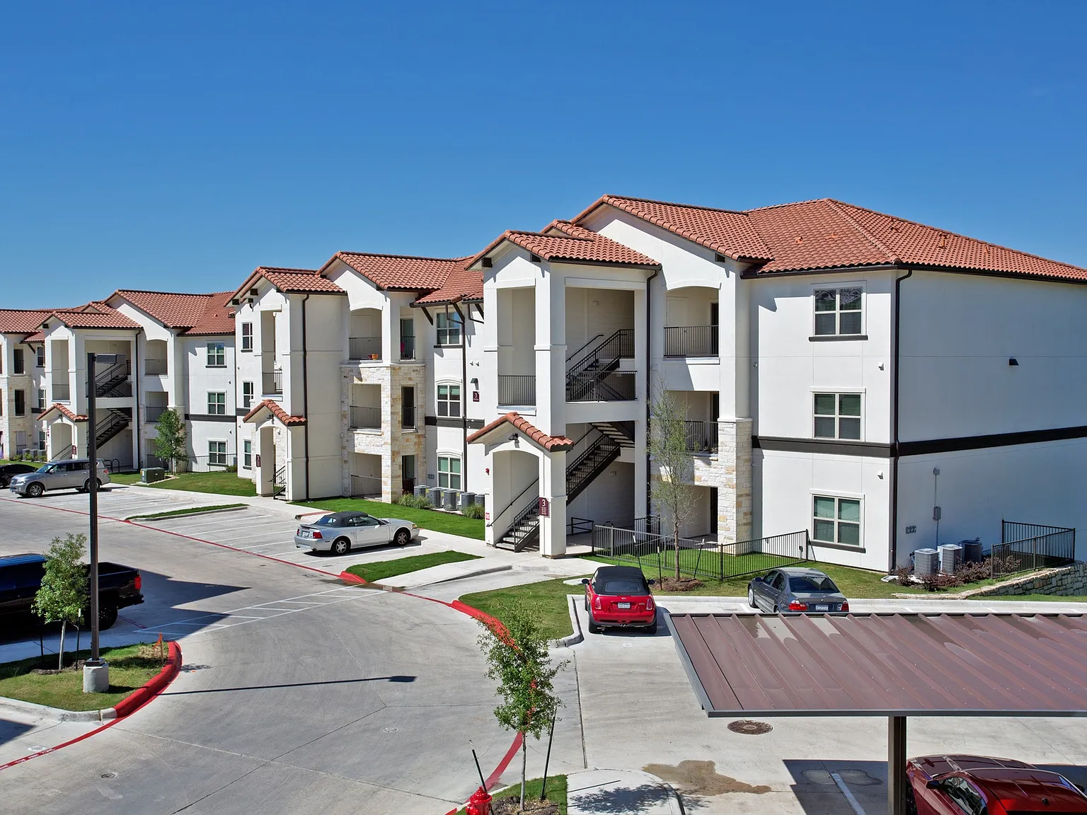 Southpark Crossing Apartments — Photo 3