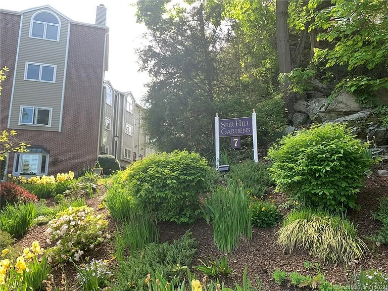 7 Seir Hill Rd #35 — Photo 26