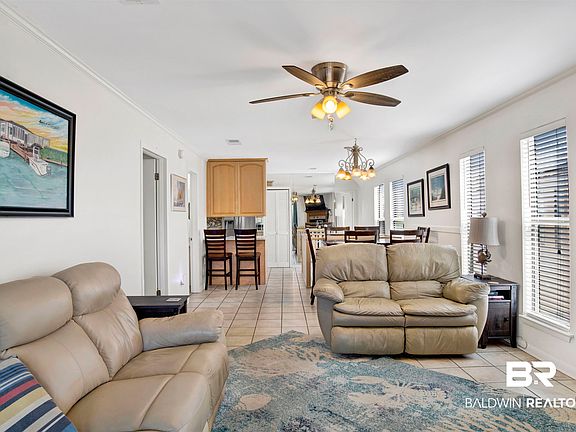 3rd image of 3922 Spinnaker Dr #101A