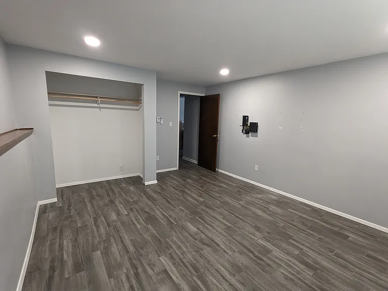 4571 Roundtree Rd — Photo 15
