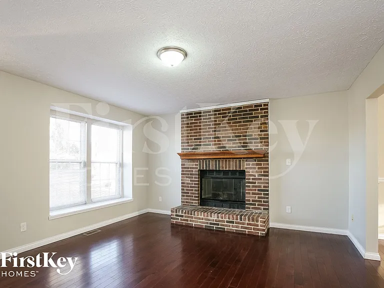 511 Palmyra Dr — Photo 3