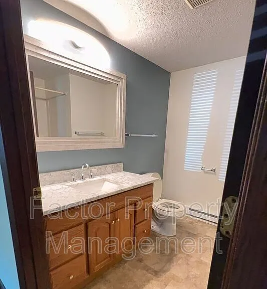 418 Allan Ave #1 — Photo 9