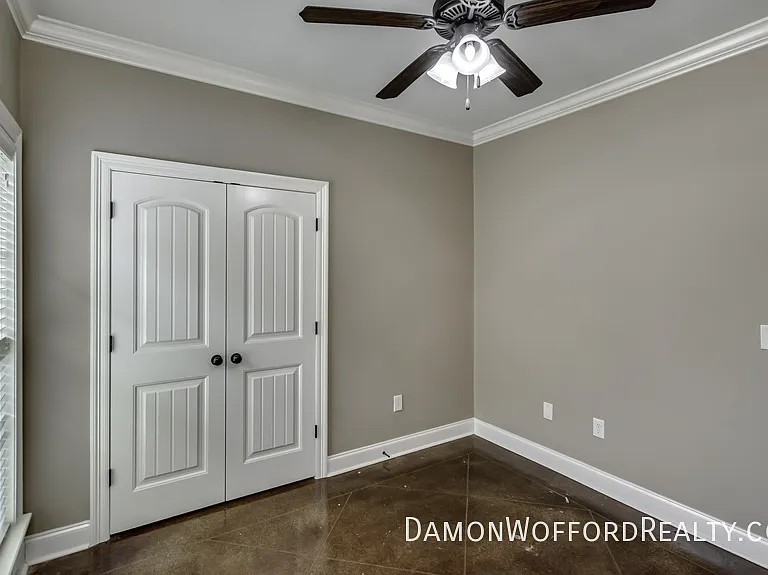 114 Lennox Pl — Photo 31