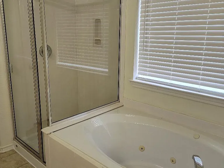6327 Bonnie Chase Ln — Photo 20