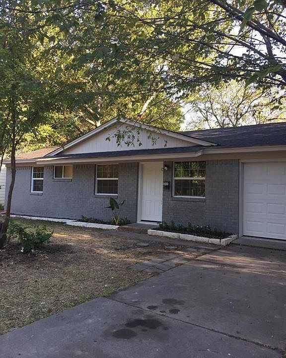 1st image of 305 E Coral Way