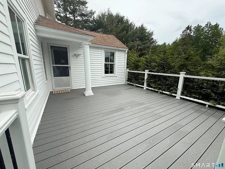 312 Ferry Rd — Photo 16