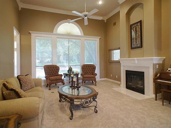 2nd image of 1508 Pecos Dr
