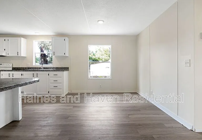 322 Clearwater Lake Dr — Photo 10