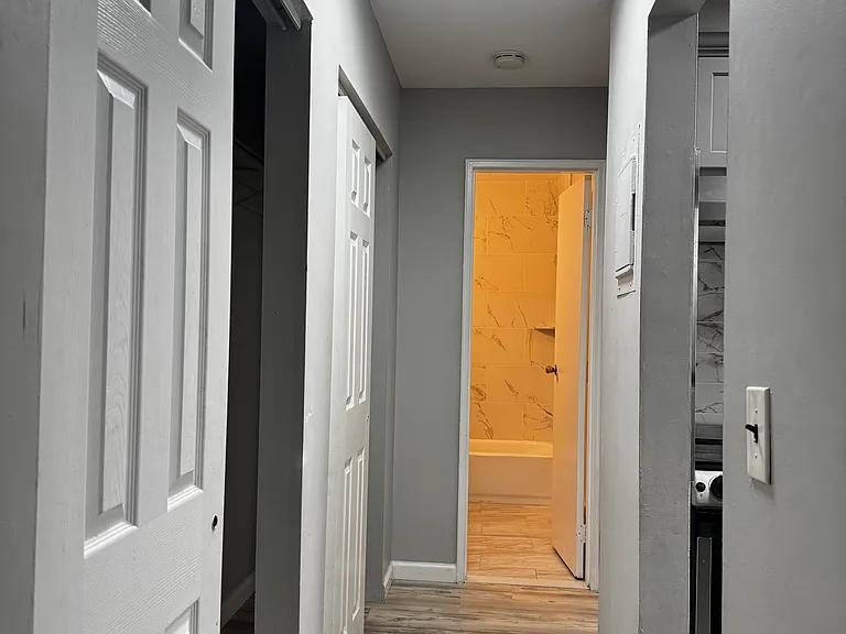 317 E Grand Ave #2 — Photo 9