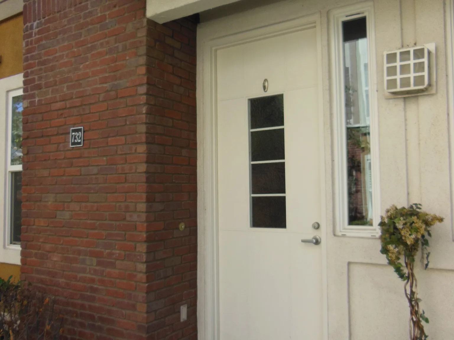 3 bed, 1658 sqft, $3,600 — Photo 2