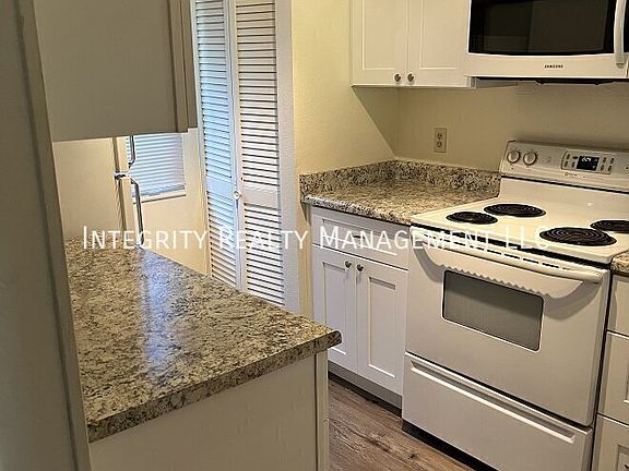 3rd image of 9728 W Cornell Pl