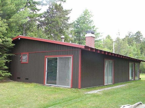 3rd image of 135 Burketown Lakeshore Dr