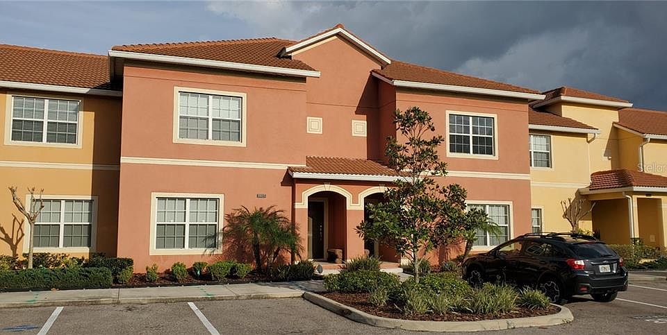 1st image of 2925 Banana Palm Dr