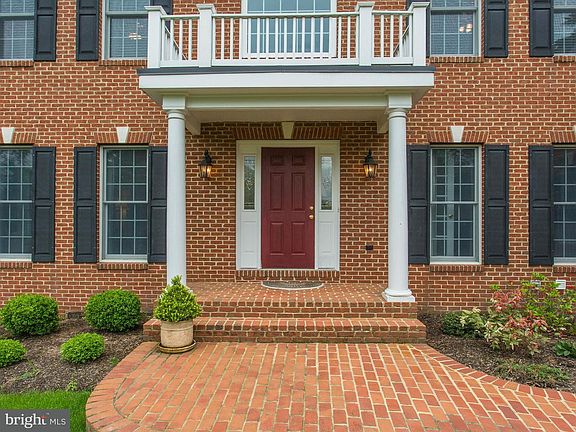 3rd image of 41951 Saddlebrook Pl