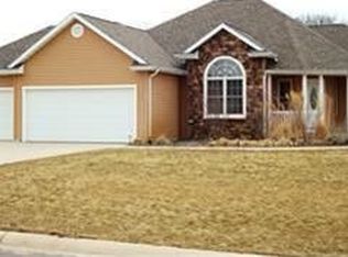 3366 S Coulter Creek Dr, La Porte, IN 46350