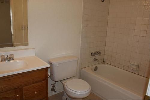 5th image of 3660 Chemehuevi Blvd