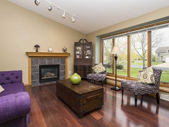 3rd image of 7038 Parker Hill Dr