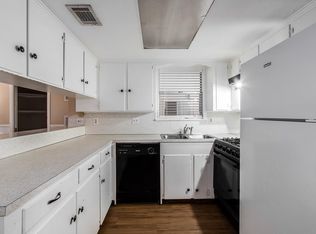 2802 Saint Edwards Cir #B, Austin, TX 78704