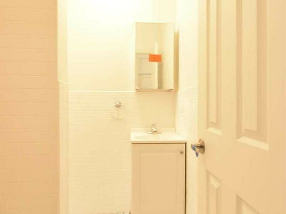 3rd image of 412 E 65th St APT 4H