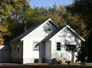 502 11th St N, Moorhead, MN 56560