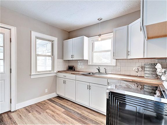 5th image of 87 30th St NW