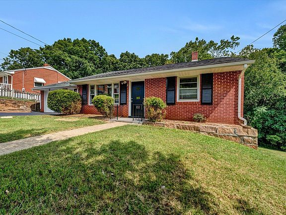 3rd image of 3098 Martin Rd