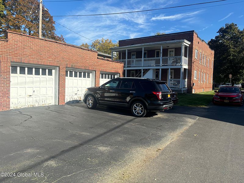 4th image of 238 S Allen Street