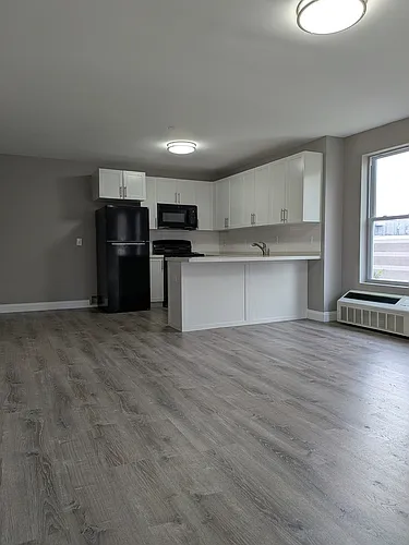 21 Canfield St Photo 1