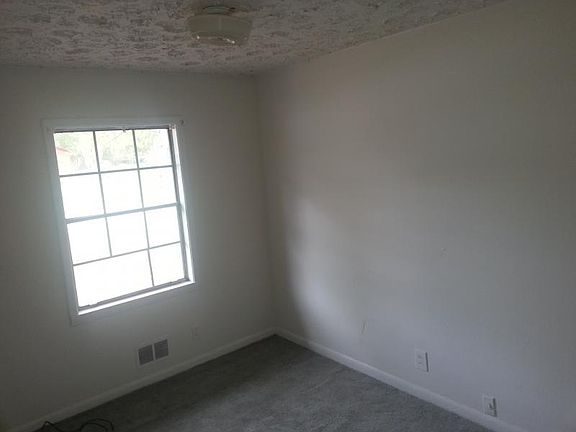 5th image of 651 Nassau St