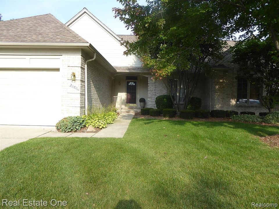 40342 Riverbend Dr Sterling Heights, MI, 48310 Apartments for Rent