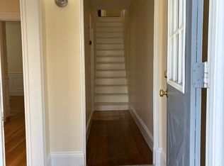 6 Charles St, Beverly, MA 01915