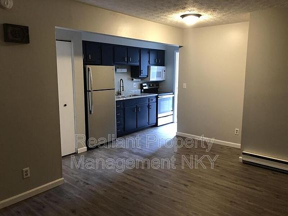 4th image of 3 Willow St Unit 2