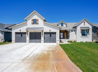 3935 N Estancia Ct, Wichita, KS 67205