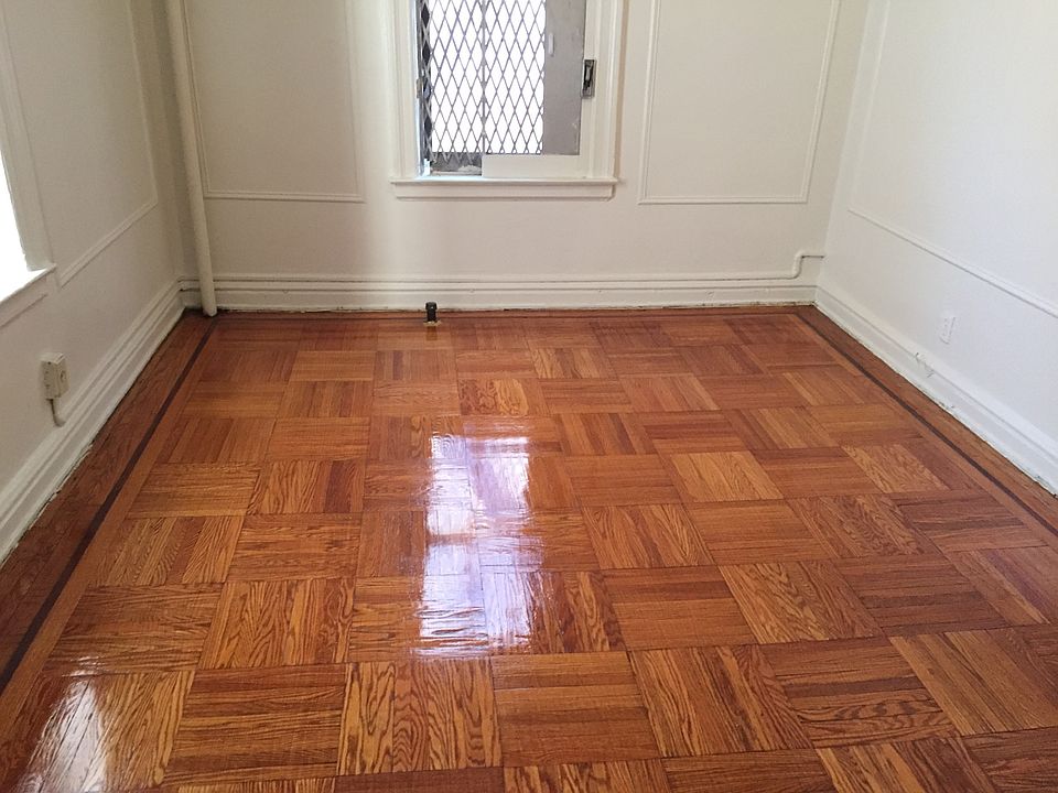 1st image of 833 Franklin Ave