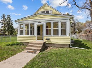 1039 Laurel Ave, Saint Paul Park, MN 55071