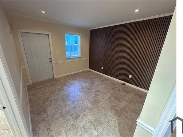 7935 NW 12th Ct #7935