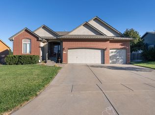 4722 N Briargate Ct, Wichita, KS 67219