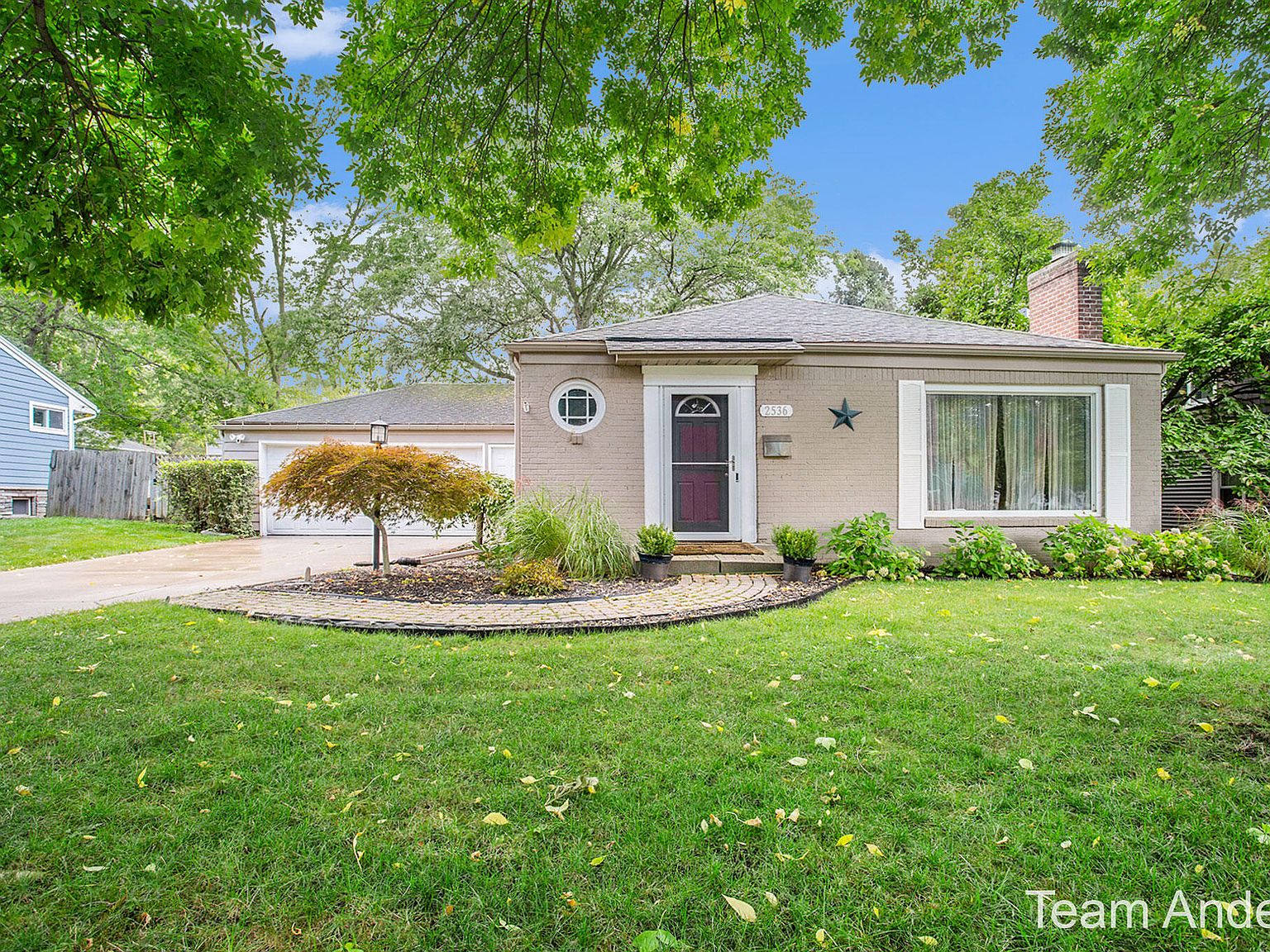 2536 Hall St SE, East Grand Rapids, MI 49506 MLS 23133807 Zillow